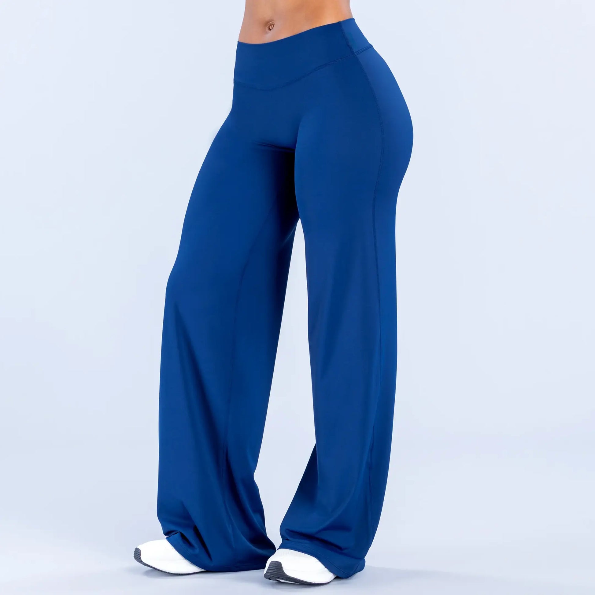 GYMER Sav Wide‑Leg Athletic Pants – Mid‑Waist Flare Yoga Pants with Tummy Control & Stretch Fabric